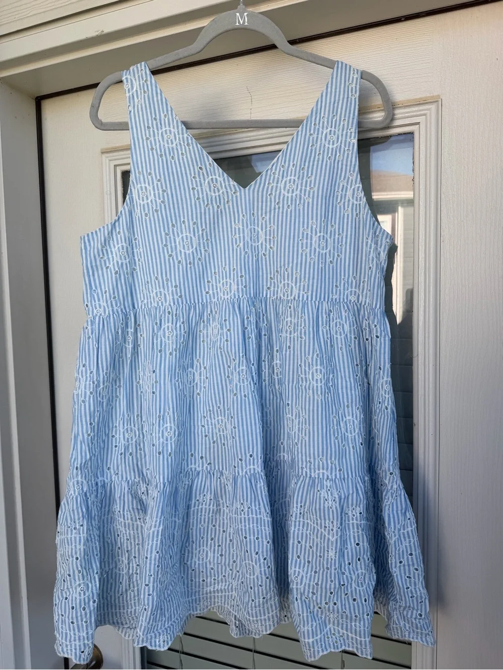 LOFT sleeveless light